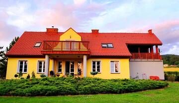 Фотографии Проживание в семье Big Yellow House г. Górki Wielkie (Польша) №1 Фото Проживание в семье Big Yellow House г. Górki Wielkie 1